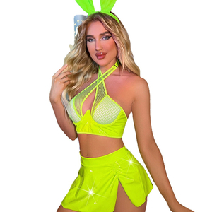 Tenues de club sexy 3 pièces pour femmes : Haut dos nu croisé en similicuir, mini-jupe fendue et bandeau oreilles de lapin – Uniforme pour filles - Product Image 1