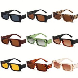 Gafas de Sol Rectangulares Planas Personalizadas al por Mayor, Gafas de Sol Cuadradas Pequeñas de Color Caramelo con Protección UV400 para Mujer - Product Image 2