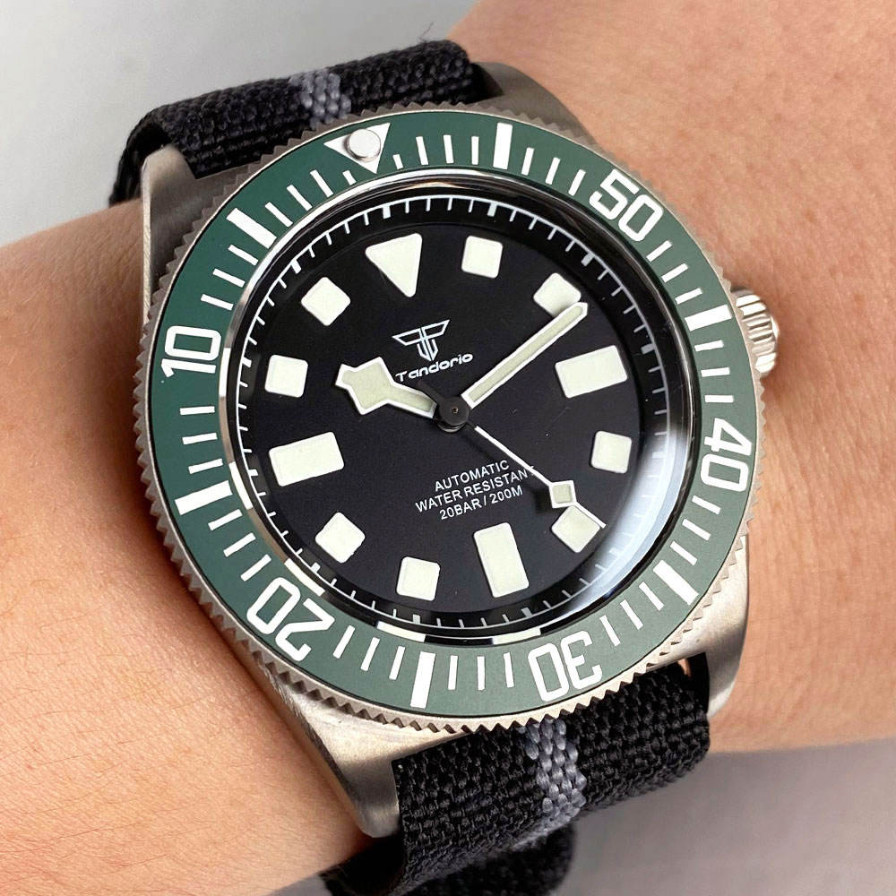 logo-Green bezel A