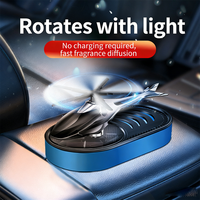 Diffuseur d'huiles essentielles et d'arômes de luxe pour voiture, à rotation automatique, à énergie solaire, en gel plastique, longue durée