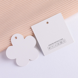 Nhà máy tùy chỉnh treo tag logo dập nổi trắng Matte giấy quần áo treo thẻ - Product Image 3