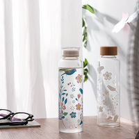 Bouteille d'eau soufflée à la bouche Bouteilles d'eau en verre à haute teneur en borosilicate avec couvercle en bois de bambou