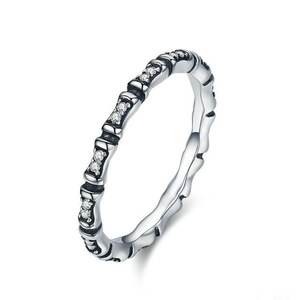 Anello Delicato e Piccolo per Donne, Gioiello Classico Scintillante per Uso Quotidiano, Vendita all'Ingrosso - Product Image 5