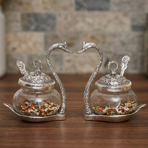 Pot à épices en métal en forme de cygne avec cuillère et couvercle, design vintage, récipient de stockage alimentaire hermétique pour la cuisine - Product Image 3