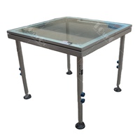 Plateforme de podium portable en acrylique et plexiglas pour défilé de mode