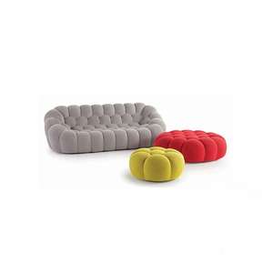 Canapé à une place de style Chesterfield en tissu, design minimaliste moderne de luxe, rembourrage en tissu, par Roche Boboies - Product Image 5