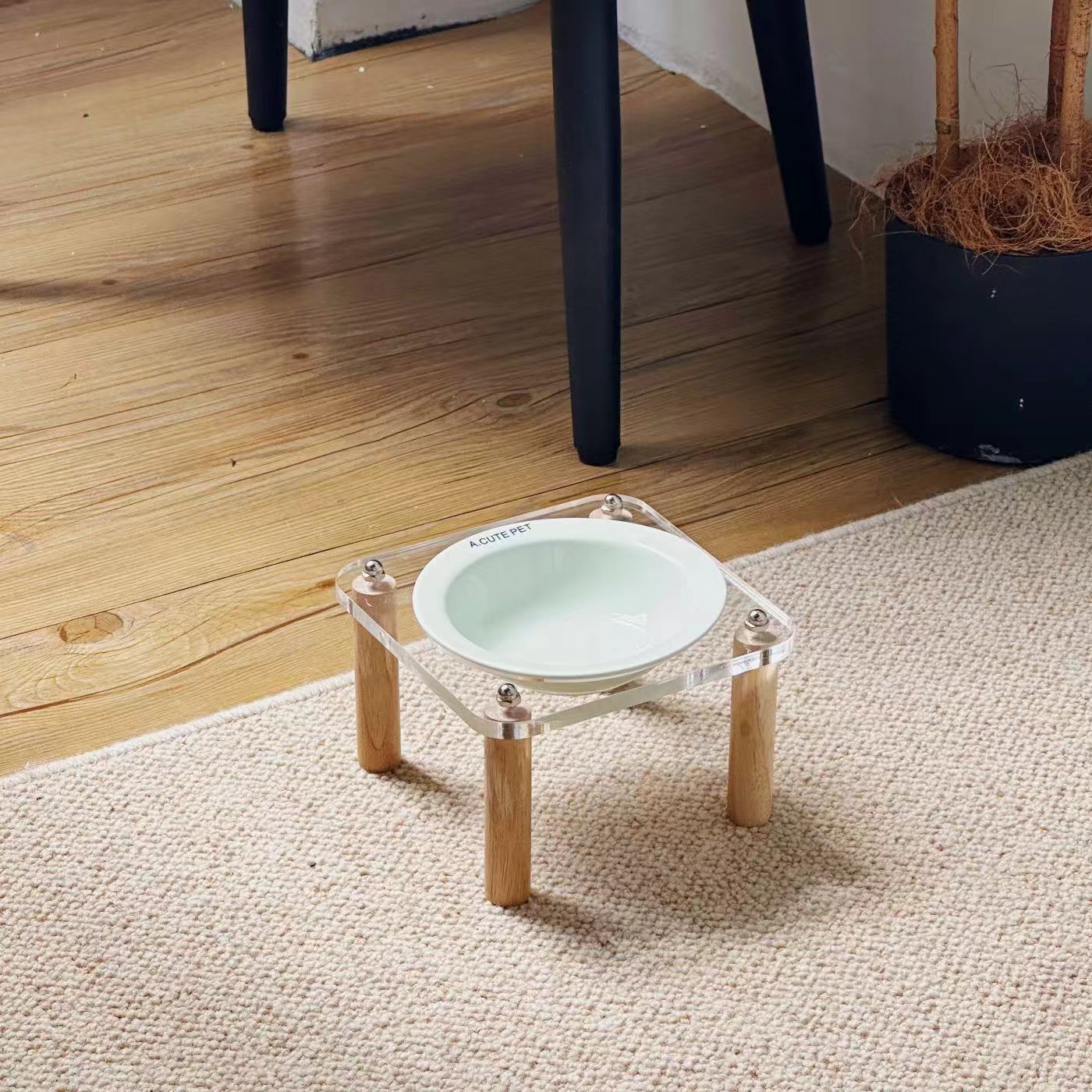 SKU-5 - Single acrylic wooden leg stand + green ceramic bowl
