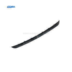 Rejilla antivaho original de segunda mano para parabrisas de Ferrari F12 2012-2018 OE 84714712 - Product Image 2