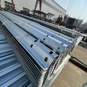 HUAAN H1W3 Guardrail Autostradale Rinforzato in Acciaio Zincato a Tre Travi a Forma d'Onda con Riflettore Prismatico ad Alta Intensità IP55 - Product Image 2