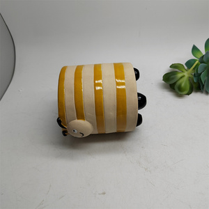 Maceta de cerámica para suculentas, decoración nórdica para el hogar, <span class=keywords><strong>abeja</strong></span>, orquídea, dorada, hecha a mano, barata, venta al por mayor - Product Image 4