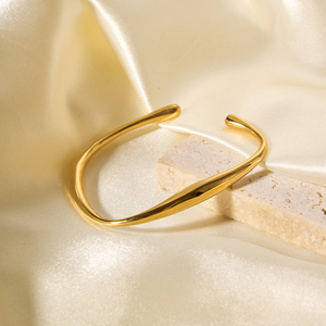 Bracciale Rigido Aperto a Polsino da Donna all'Ingrosso con Design Irregolare a Onda Placcato in <span class=keywords><strong>Oro</strong></span> 18k in Acciaio Inossidabile Novità - Product Image 2