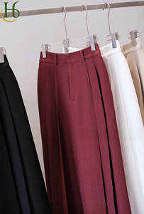 Pantalon ample plissé taille haute pour femme, coupe large, léger, en polyester et élasthanne, idéal pour l'été – Fabriqué au Vietnam - Product Image 6