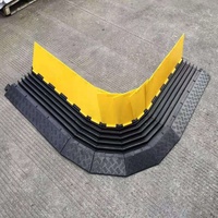 Rampa de Goma Resistente a la Humedad para Cables, Reductor de Velocidad, Canal de 35x35mm, Tamaño 910x500x50mm para Gestión del Tráfico