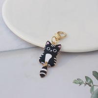 Gantungan Kunci Model Kucing Lucu dengan Aksesoris Ekor, USB Flashdisk, Headset, dan Tas, untuk Wanita, Model YK14