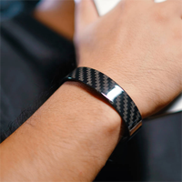 Bracelet en fibre de carbone avec logo personnalisé, boîte cadeau de luxe, bracelet pour homme OEM/ODM, léger et hypoallergénique