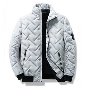 Giacca trapuntata impermeabile 2025 da uomo di alta qualità per l'autunno <span class=keywords><strong>inverno</strong></span> con collo alto <span class=keywords><strong>in</strong></span> velluto ispessito intrecciato per la lavorazione della tessitura non tessuta - Product Image 4