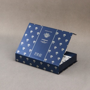 Caja Magnética Plegable Vacía, Impresa en Cuatro Colores, con Forma de Libro, de Cartón Rígido Mate de Lujo, con Logotipo Personalizado Premium, Color Borgoña - Product Image 2