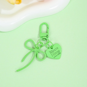 Porte-clés mousqueton en alliage métallique personnalisé style vintage, avec nœud en ruban mignon et breloque écologique - Product Image 6