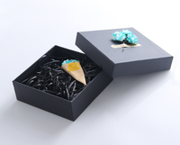 Boîte cadeau carrée noire à base rigide, écologique et recyclable, en carton de haute qualité avec éponge, découpe de précision et gaufrage