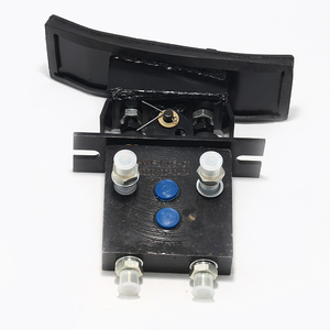 Pied de marteau brise-roche hydraulique pour excavatrice - Product Image 1