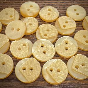 Resin Shell <b>Buttons</b> 2 Holes Irregular Shape Washable For Childrens Clothing Sweaters Knitwear Coats Pajamas Decorative - Product Image 1