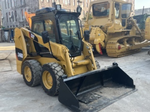 Good Condition Used CAT246D Skid Steer Loader, Original Engine, Low Working Hours, Multifunctional Attachments Available. - Product Image 5