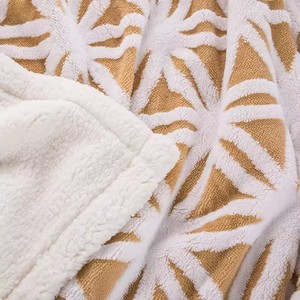 Manta suave peluda de doble cara para sofá de invierno, copo de nieve de Jacquard Reversible, manta polar de Sherpa, color gris - Product Image 5