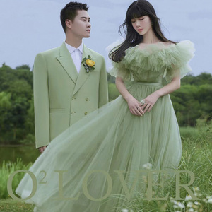 O2LOVER Green Tulle A-Line Wedding Dress O-Neck Empire Waistline Vintage Style For Women Photography Studio - Product Image 1