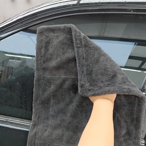 Serviette de séchage rapide en microfibre premium pour voiture OEM ODM 30*40cm 30*30 40/70 70x90 30x30cm 90x60 42x35 150x75cm - Product Image 4