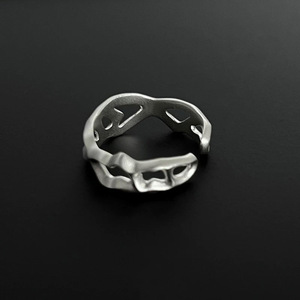 Anillo de Cobre Y2K de la Serie '<span class=keywords><strong>Annihilation</strong></span>' Original para Hombre, Forma Geométrica, Diseño Único y Exclusivo, Estilo Moderno y de Alta Gama - Product Image 4