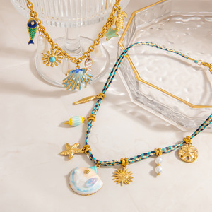 Collier en acier inoxydable style Océan, chaîne de clavicule avec étoile de mer et coquillage, bijoux pour femme à couleur inaltérable - Product Image 1