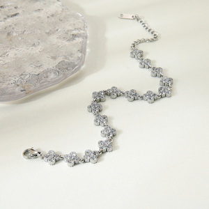 Zircone bracciale a forma di fiore bracciale di lusso per le donne Joyas De Acero inossidabile Al Por Mayor squisito bracciale in acciaio inox - Product Image 4