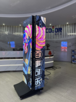 Pantalla LED Publicitaria Triple Plegable con Diseño de Marco Abatible