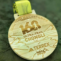 Nouvelles médailles de course en bois gravées au laser avec logo, trophées sportifs imprimés UV, médailles en bois sculptées à la main, artisanat métallique