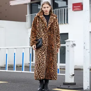 China Manufacturer Ladies Fashion Long Women Winter 2023 Thick Warm Oversized Leopard Print Oversize Teddy Jacket Coat