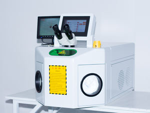 Máquina de Soldadura Láser Portátil de <span class=keywords><strong>200</strong></span> <span class=keywords><strong>W</strong></span> con Cámara CCD, Soldador Láser Yag para Joyería de Oro, Plata y Acero - Product Image 1