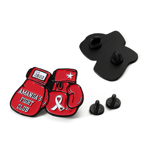 Logotipo de metal personalizado del fabricante Aleación de zinc Ah esmalte suave <span class=keywords><strong>Fight</strong></span> <span class=keywords><strong>Club</strong></span> Red Guantes de boxeo PIN para ropa - Product Image 4