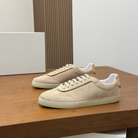 Baskets décontractées pour hommes en daim de haute qualité, style designer, à lacets, légères, lumineuses, antidérapantes, multicolores, pour le quotidien