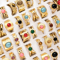 Vente en gros de bagues vintage de grande taille en acier inoxydable plaqué or 18 carats avec pierres naturelles, assortiment de styles aléatoires, bijoux pour femmes et hommes