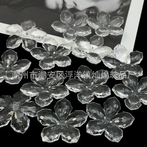 Portaflores acrílico 3D transparente con pétalos de cuentas para accesorios de joyería DIY, pinzas para el cabello y corsages. - Product Image 4