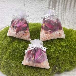 Thé de <span class=keywords><strong>bain</strong></span> apaisant S&Soak avec des sels de l'Himalaya et de la mer Morte, des huiles essentielles pour le soin du corps et des pieds - Relaxation spa à domicile - Product Image 6