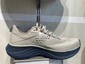 Zapatos para Caminar Personalizados de Nueva Tendencia Primavera 2026 para Comercio - Zapatos de Exterior con Suela Gruesa Antivibración - Product Image 2