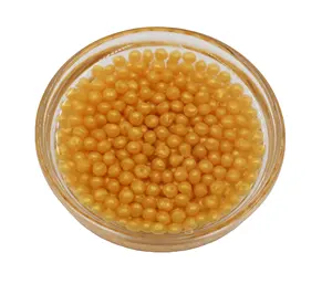 Perles de caviar sérum or, capsule de caviar pour essence faciale, crème pour le visage et sérum, visualiser la matière première cosmétique