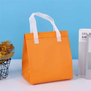 Sacs isothermes pliables personnalisés en non-tissé avec feuille d'aluminium, écologiques, pour repas et boissons à emporter - Product Image 1