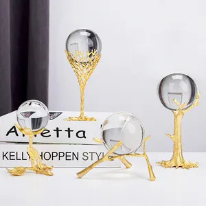 Artware-bola de cristal de Metal de lujo para decoración, accesorio nórdico para decoración de escritorio, sala de estar y oficina, adornos para manualidades