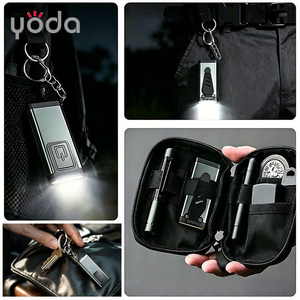 Mini lampe torche EDC en alliage d'aluminium, haute luminosité, alerte d'urgence à double clic, torche métallique portable pour <span class=keywords><strong>le</strong></span> transport quotidien et la sécurité - Product Image 4