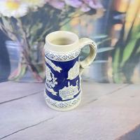 Chope à bière classique en porcelaine multi-villes d'Estonie – Mug souvenir écologique réutilisable avec sites emblématiques de Tallinn/Narva/Tartu (350 ml)