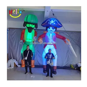 Disfraces inflables de actuación de pirata, títere de personaje de mascota pirata inflable con luz LED