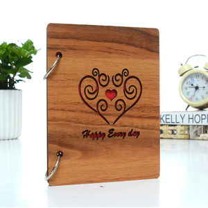 <span class=keywords><strong>Album</strong></span> photo portable en bois sculpté 12*16cm avec reliure à spirale, plus <span class=keywords><strong>de</strong></span> 200 pages pour créer des albums mémorables - Product Image 5