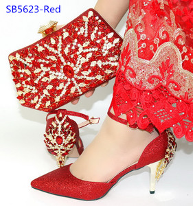 Bella borsa per <span class=keywords><strong>scarpe</strong></span> d'<span class=keywords><strong>oro</strong></span> Set di <span class=keywords><strong>scarpe</strong></span> con <span class=keywords><strong>tacco</strong></span> alto di fabbrica e borsa nuova borsa di stile abbinata - Product Image 2